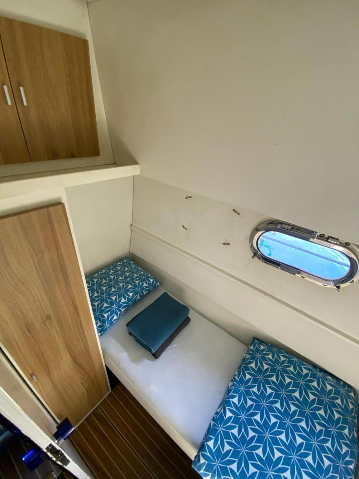 Bateau-hôtel Yate Gijon, Experiencia Unica N